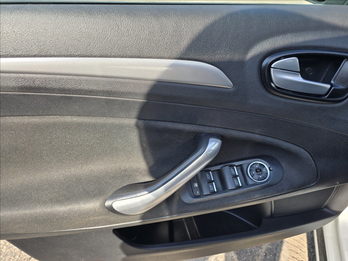 Ford Mondeo Kombi 2,0 l 96 kw