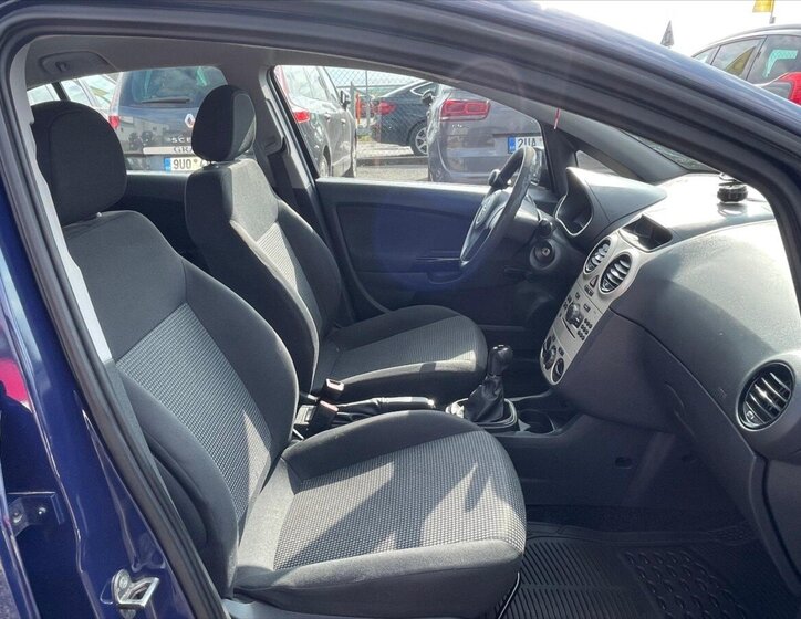 Opel Corsa Hatchback 1,4 l 66 kw