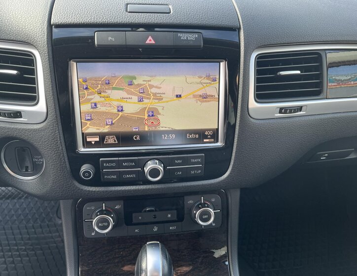 Volkswagen Touareg SUV 3,0 l 176 kw