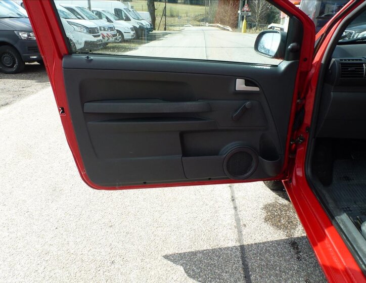 Volkswagen Fox Hatchback 1,2 l 40 kw