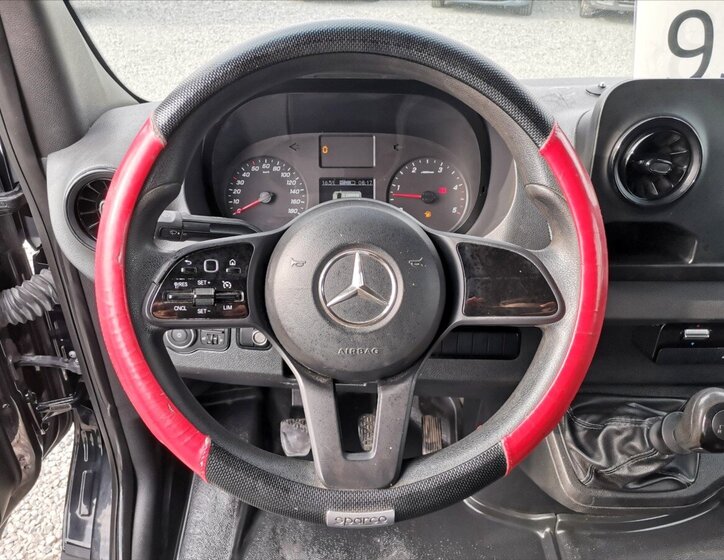 Mercedes-Benz Sprinter Valník 3,0 l 140 kw