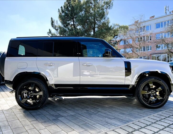 Land Rover Defender SUV / Terénní 5,0 l 313 kw