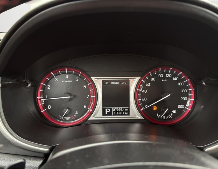 Suzuki Vitara SUV / Terénní 1,4 l 103 kw