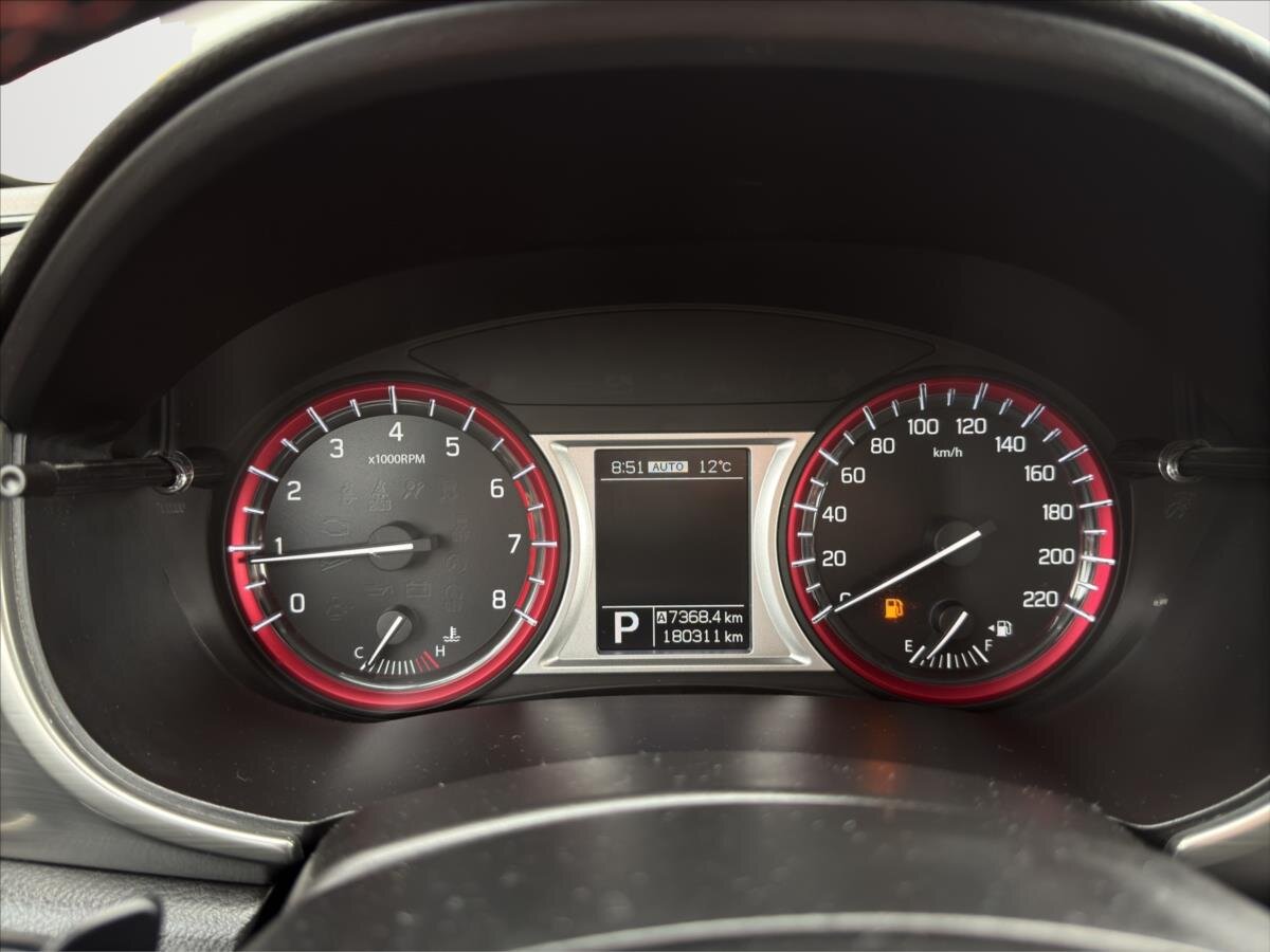 Suzuki Vitara SUV / Terénní 1,4 l 103 kw