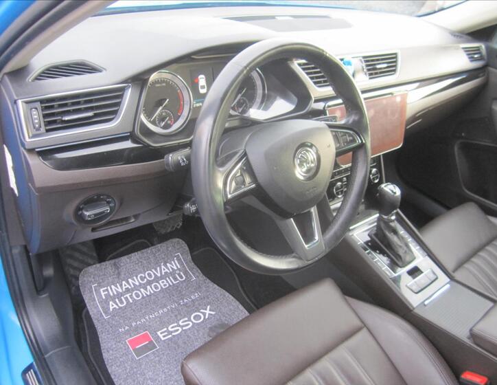 Škoda Superb 12