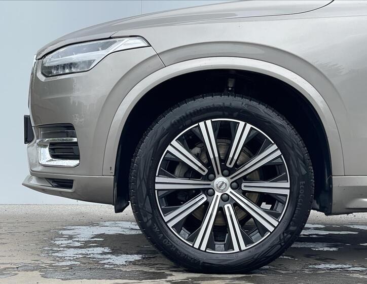 Volvo XC90 19