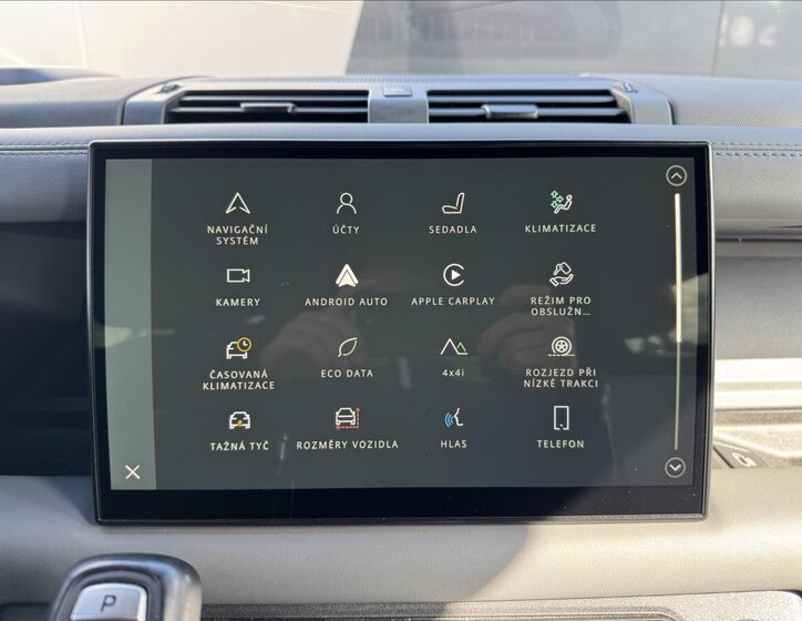 Land Rover Defender SUV / Terénní 3,0 l 221 kw