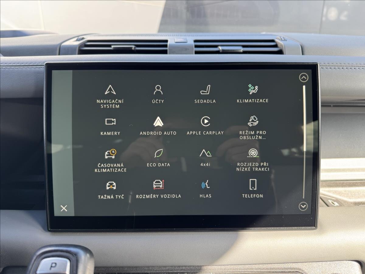 Land Rover Defender SUV / Terénní 3,0 l 221 kw