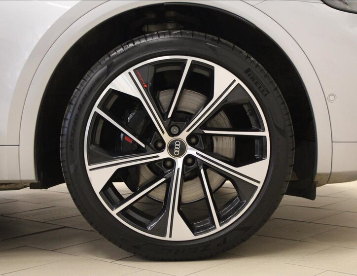 Audi SQ5 SUV / Terénní 3,0 l 251 kw