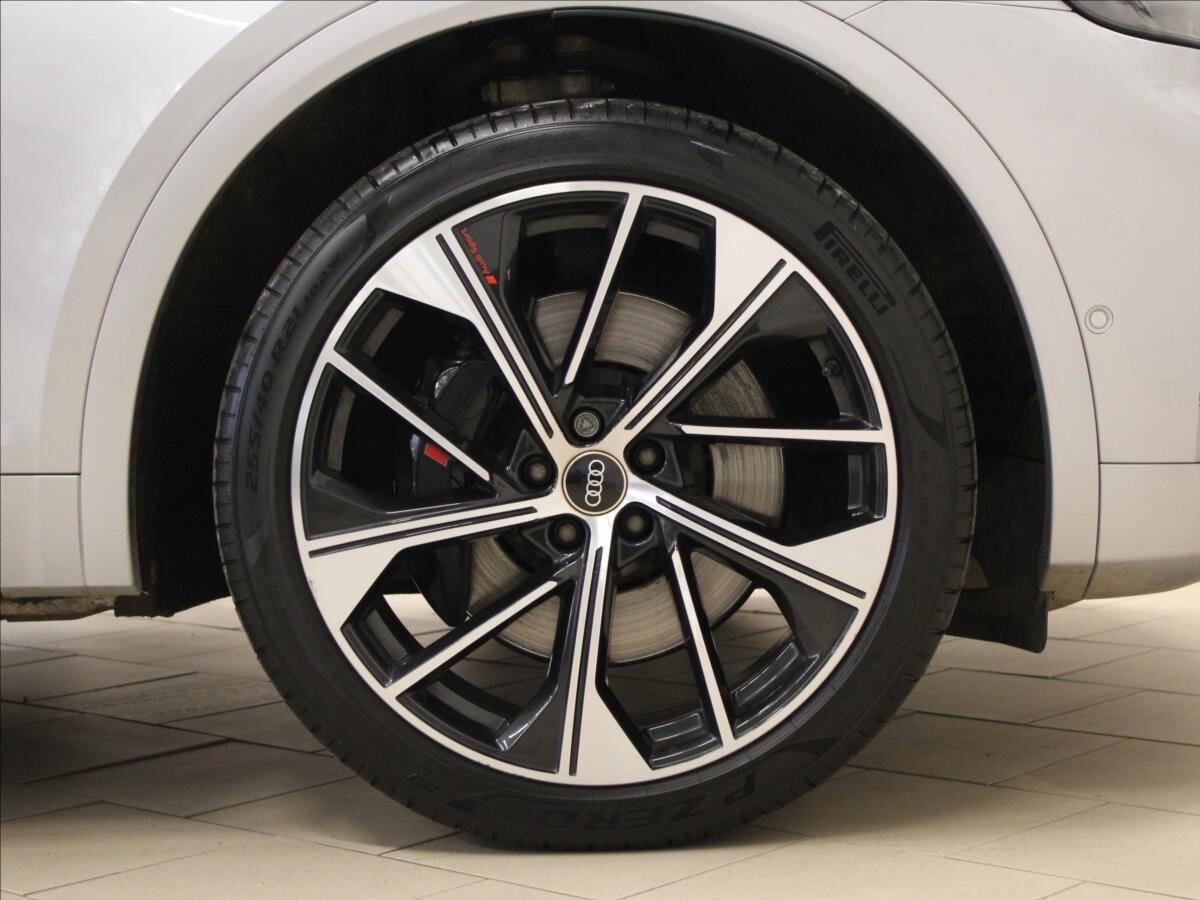 Audi SQ5 SUV / Terénní 3,0 l 251 kw