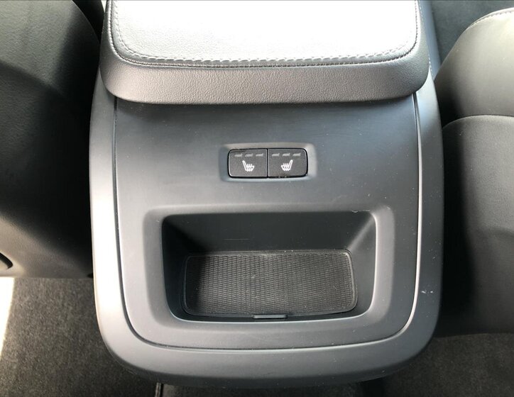 Volvo XC90 SUV / Terénní 2,0 l 173 kw
