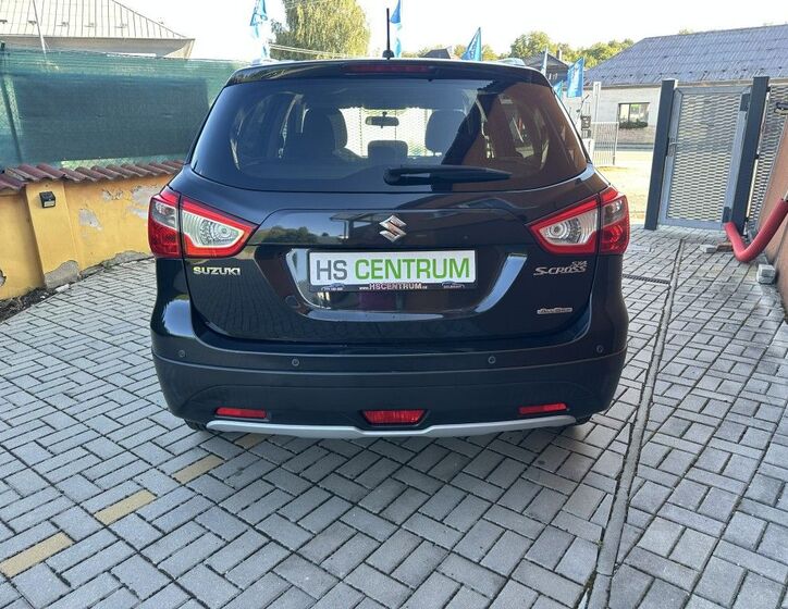 Suzuki SX4 S-Cross 4