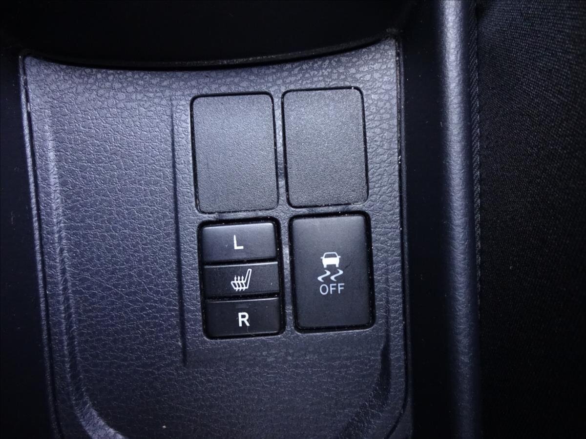 Toyota Yaris Kombi 1,3 l 73 kw