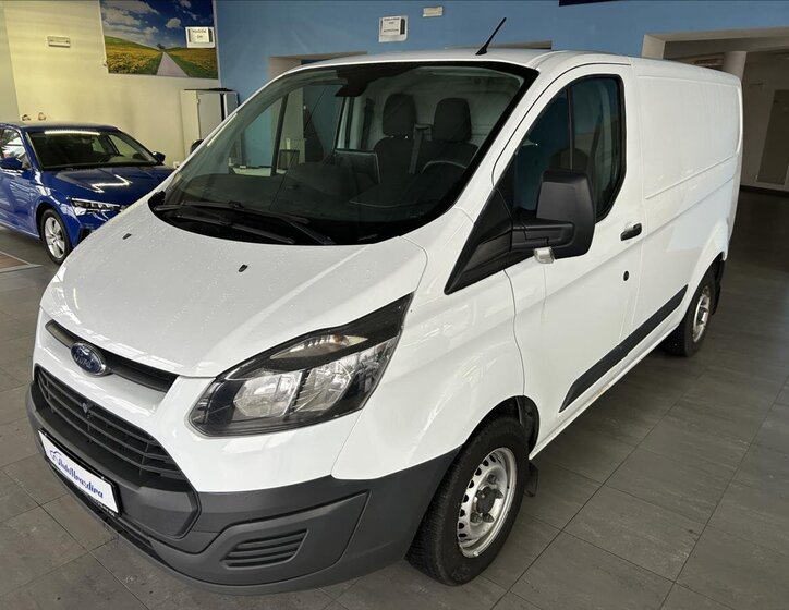 Ford Transit Custom 3