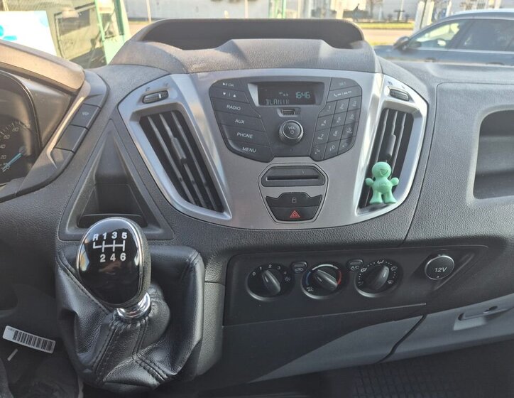 Ford Transit Custom Skříň 2,0 l 77 kw