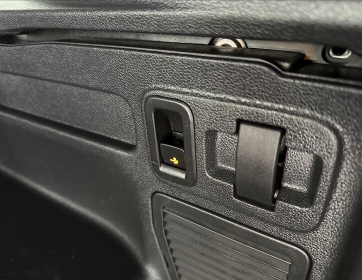 Volkswagen Touran Kombi 1,5 l 110 kw