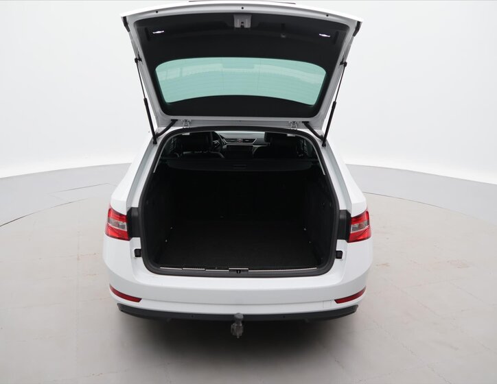 Škoda Superb Kombi 2,0 l 110 kw