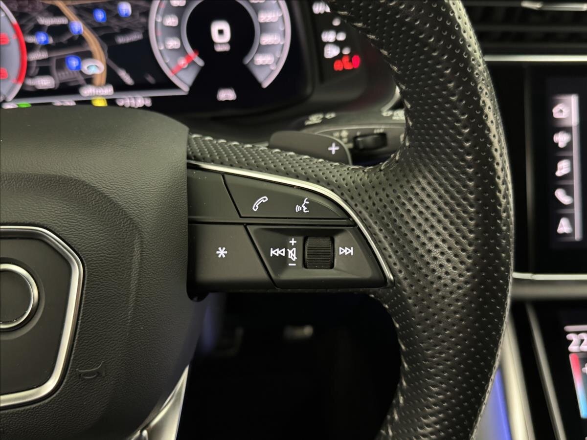 Audi Q7 SUV 3,0 l 210 kw