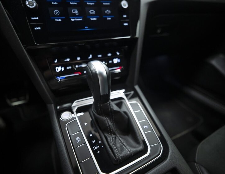 Volkswagen Arteon Kombi 2,0 l 110 kw