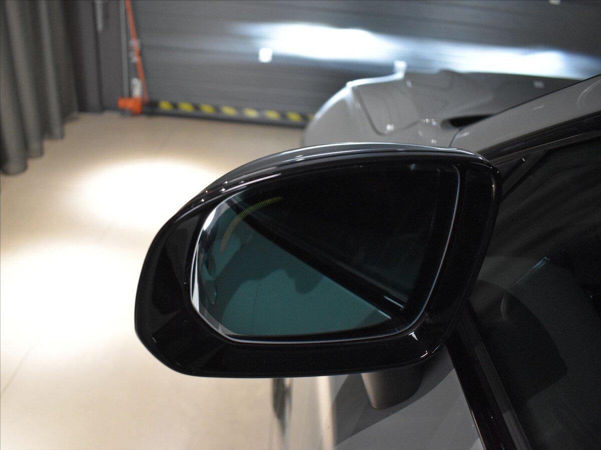 Volvo XC60 SUV / Terénní 2,0 l 184 kw