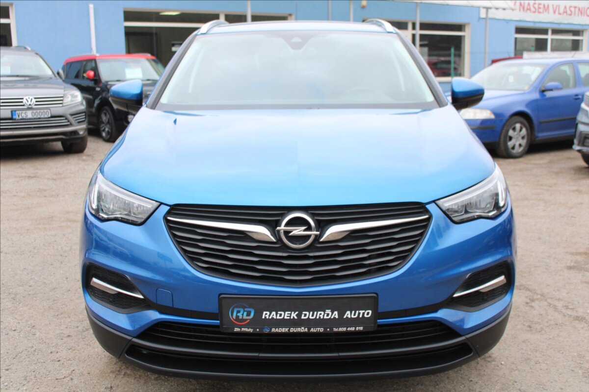 Opel Grandland X SUV 1,2 l 96 kw