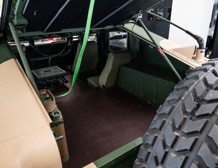 Hummer H1 SUV / Terénní 6,2 l 110 kw