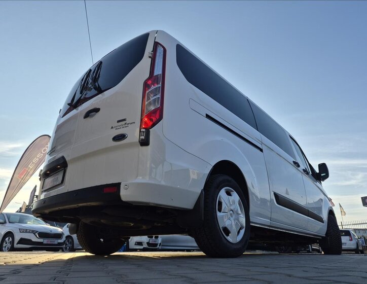 Ford Tourneo Custom MPV 2,0 l 96 kw