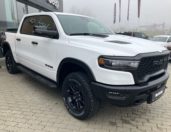 Dodge RAM Pick-up 3,0 l 313 kw