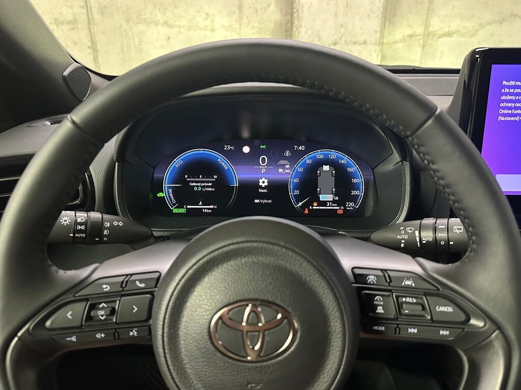 Toyota Yaris Hatchback 1,5 l 96 kw