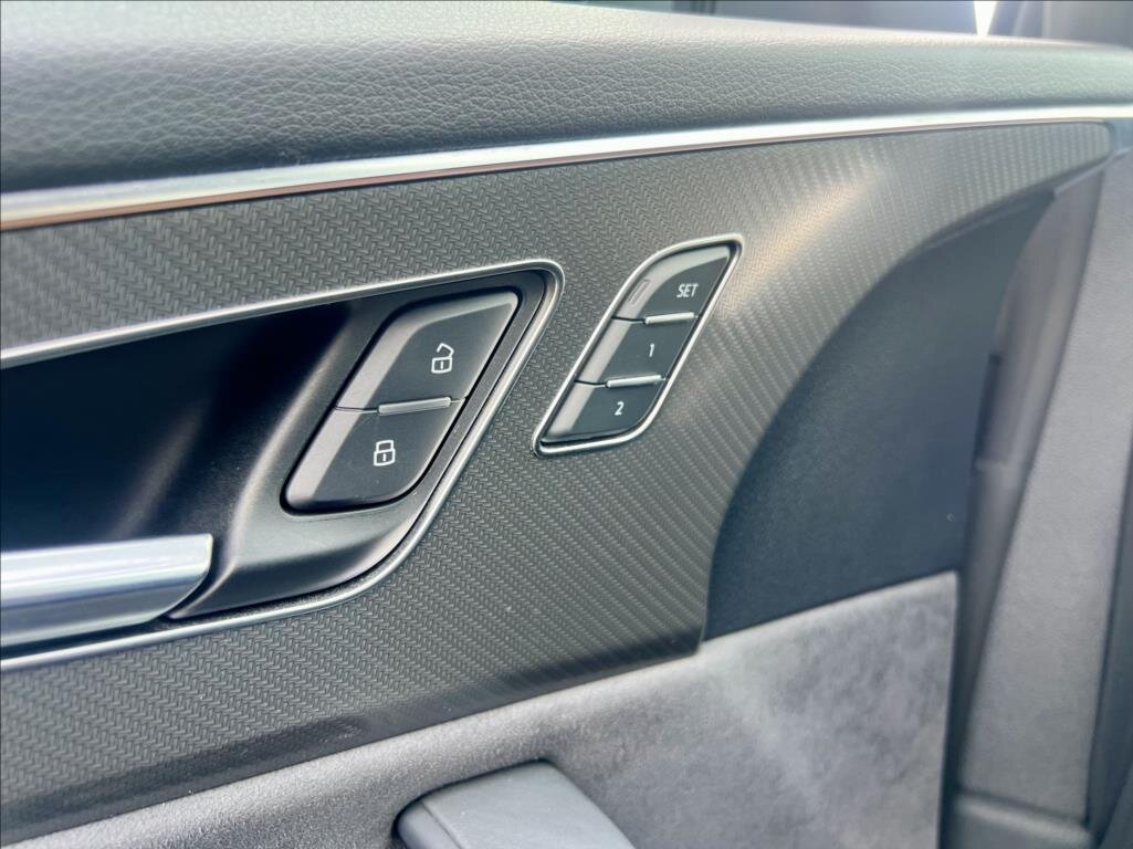 Audi RS Q8 SUV / Terénní 4,0 l 441 kw