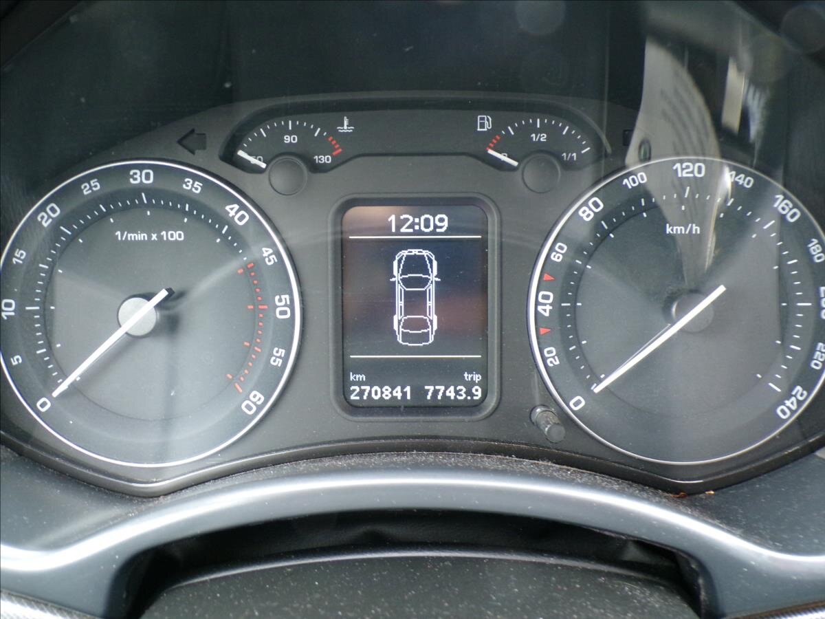 Škoda Octavia Kombi 2,0 l 103 kw