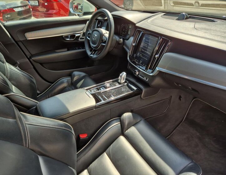 Volvo S90 Sedan 2,0 l 223 kw