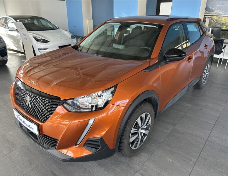 Peugeot 2008 SUV / Terénní 1,2 l 74 kw