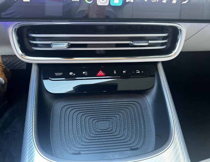 Mercedes-Benz CLA Sedan / Limuzína 0,0 200 kw