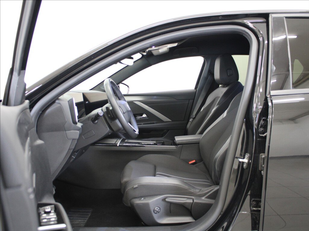 Opel Astra Hatchback 1,2 l 96 kw