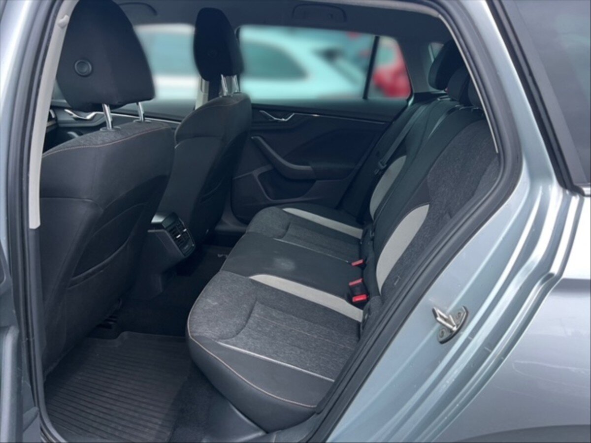 Škoda Scala Hatchback 1,5 l 110 kw