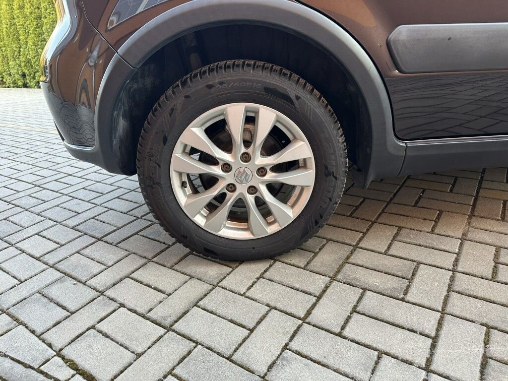 Suzuki SX4 Hatchback 1,6 l 88 kw