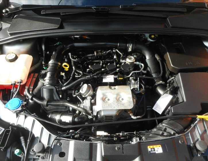 Ford Focus Kombi 999,0 92 kw