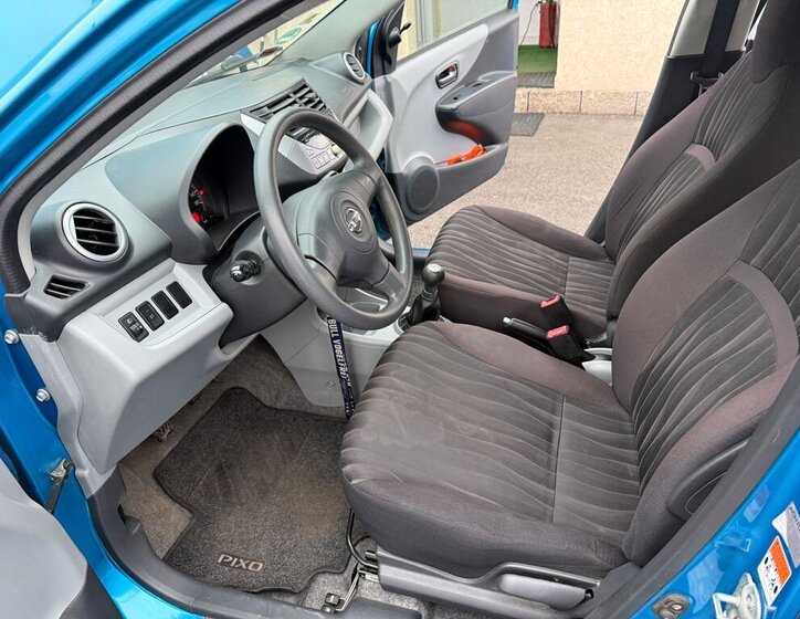 Nissan Pixo Hatchback 996,0 50 kw