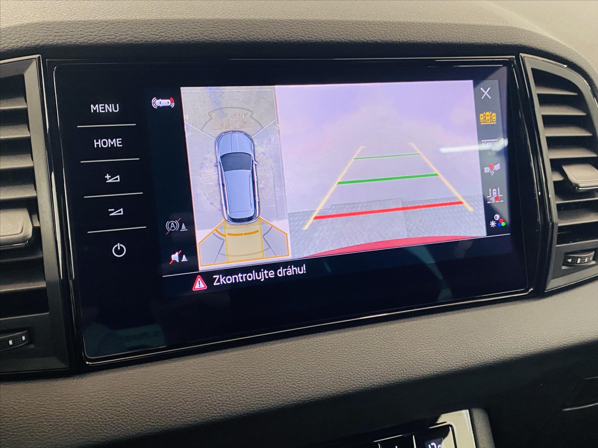 Škoda Karoq SUV / Terénní 2,0 l 110 kw