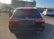 Mercedes-Benz Třídy E Kombi 2,0 l 143 kw