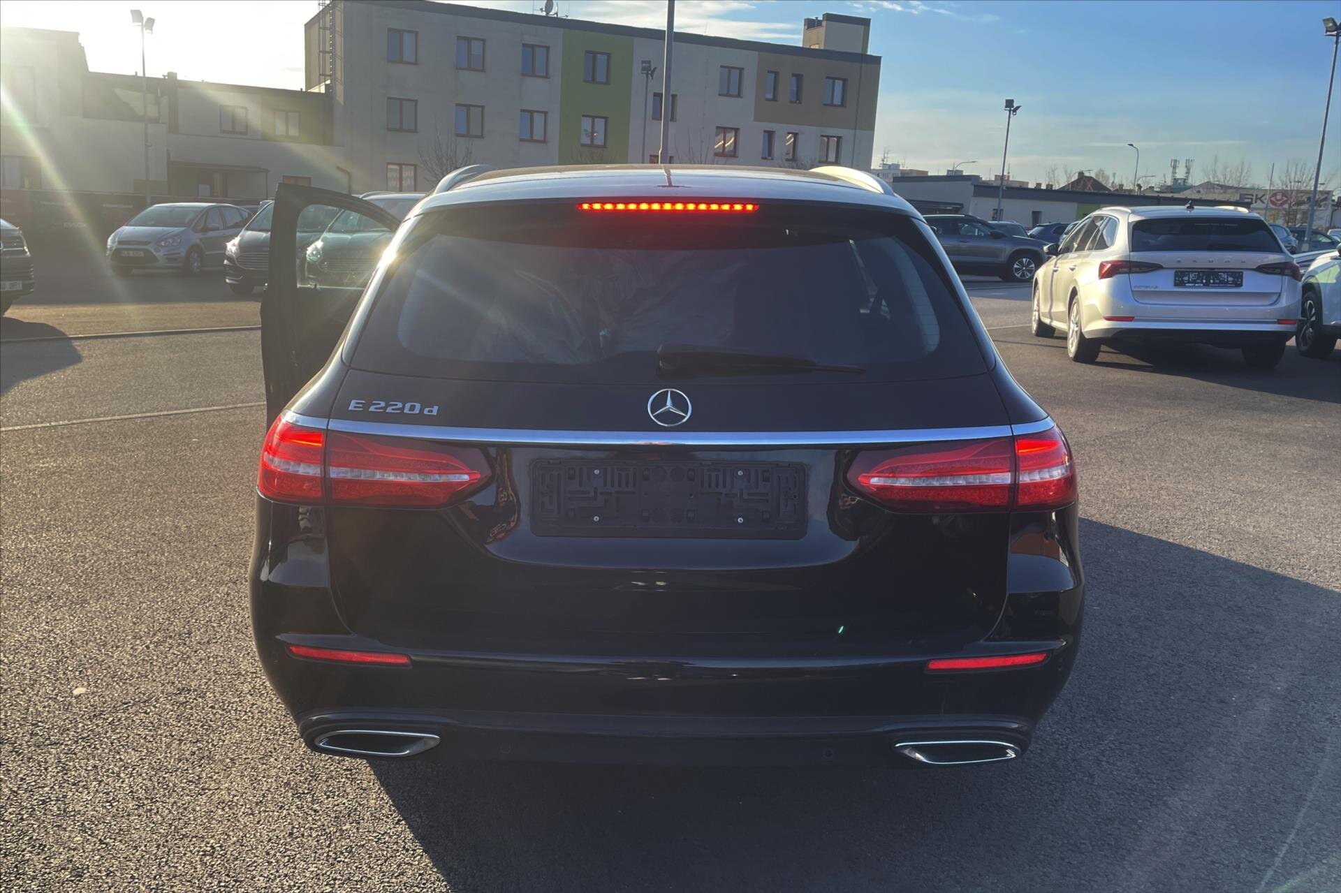 Mercedes-Benz Třídy E Kombi 2,0 l 143 kw