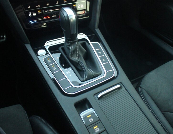 Volkswagen Arteon Liftback 2,0 l 147 kw