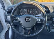 Volkswagen Multivan 13