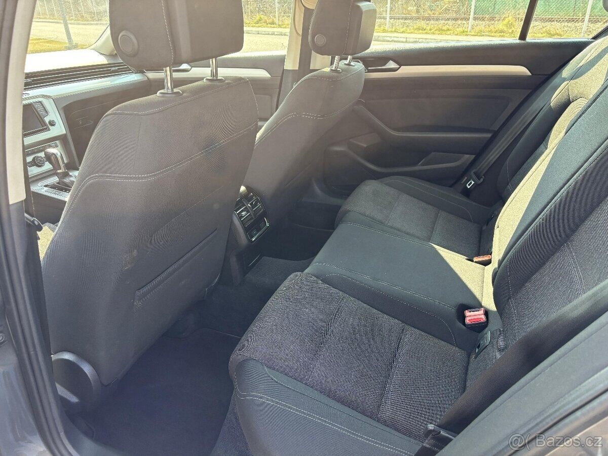Volkswagen Passat Sedan / Limuzína 0,0 110 kw