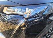 Peugeot 3008 SUV 1,6 l 133 kw