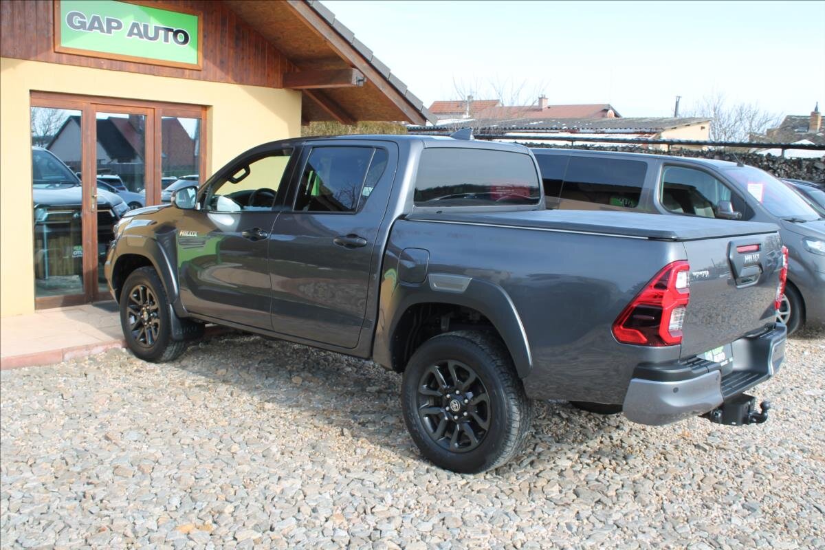 Toyota Hilux Pick-up 2,8 l 150 kw