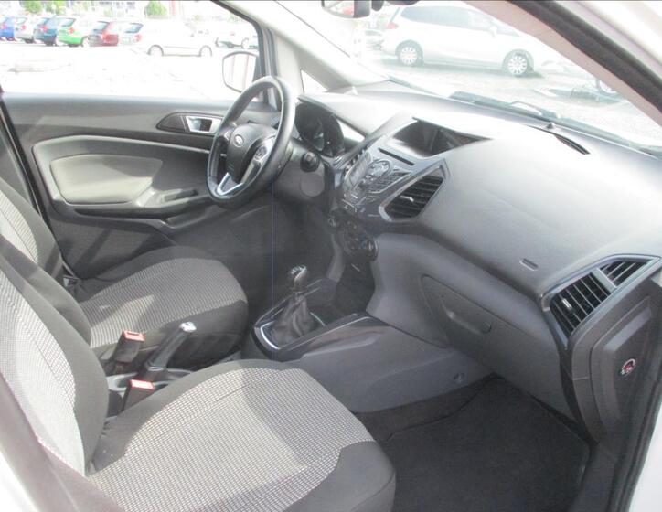 Ford EcoSport 9