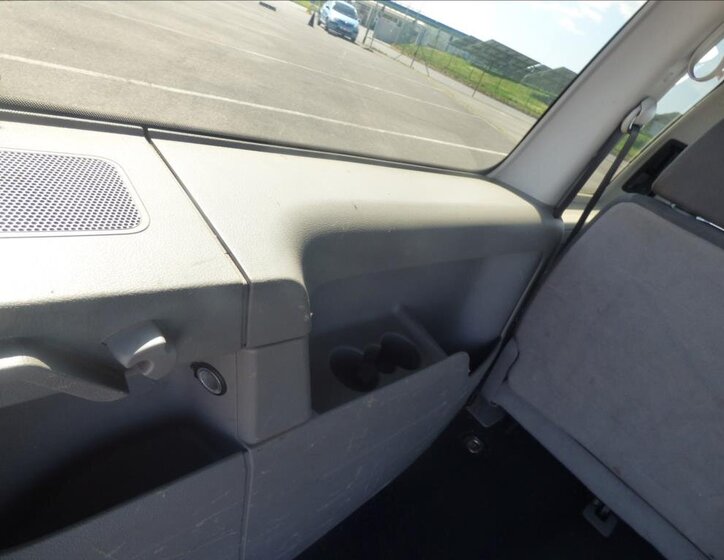 Volkswagen Caddy Kombi 2,0 l 103 kw