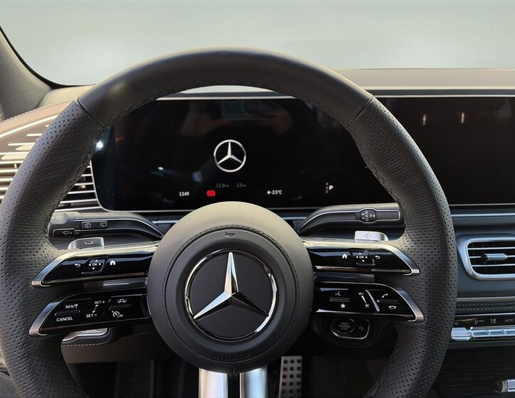 Mercedes-Benz GLE 10